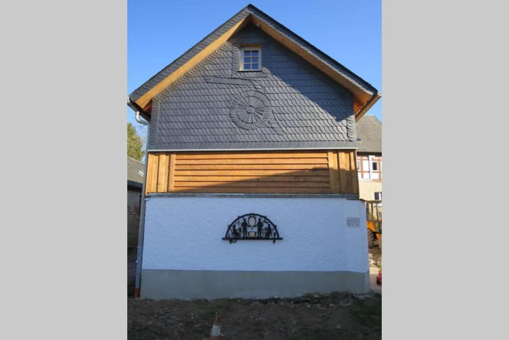 Mothsgut - moderne Ferienwohnung auf dem Bauernhof im Erzgebirge Oelsnitz  Exterior foto